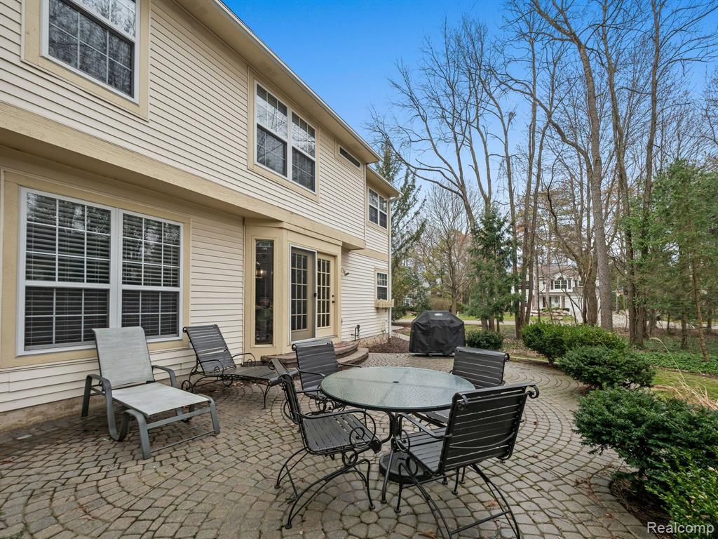 6037 Pine Needle Court, Clarkston, MI — Photo 35