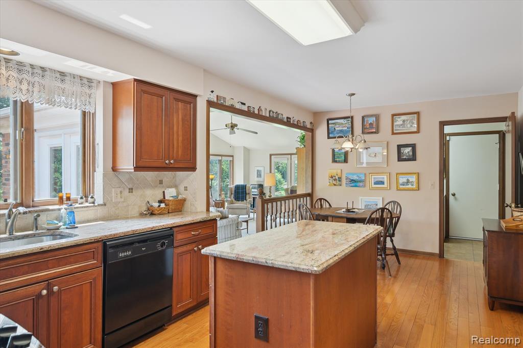48721 W Normandy Court, Plymouth, MI 48170 — Photo 11