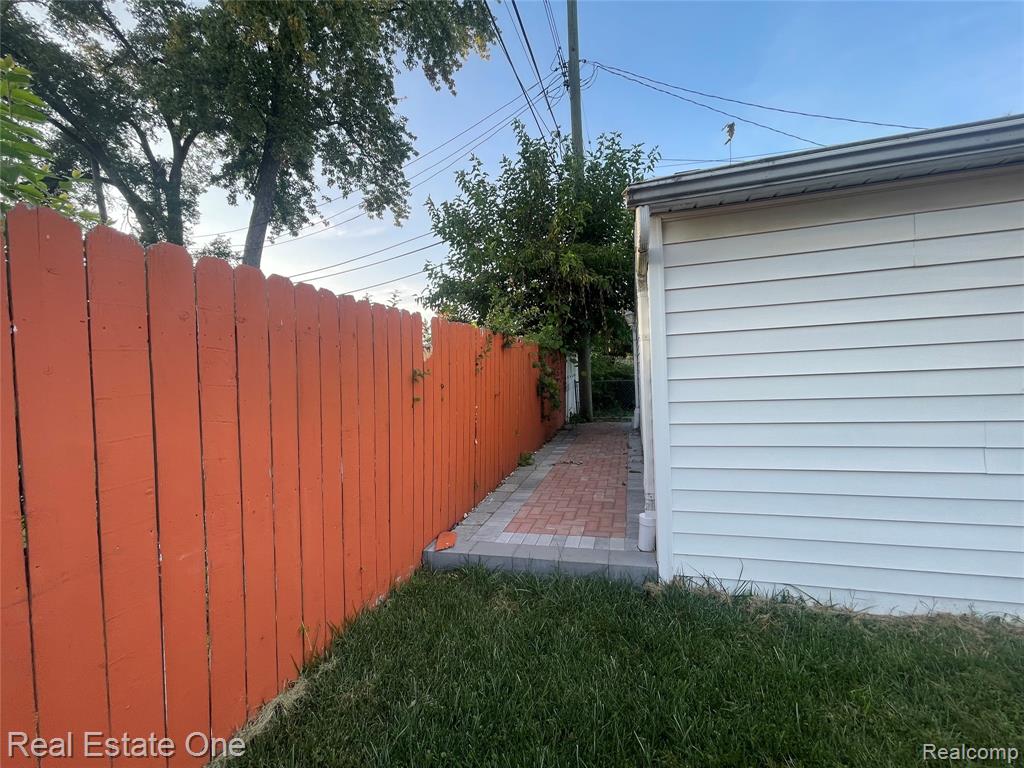 8232 Bailey Street, Taylor, MI 48180 — Photo 20
