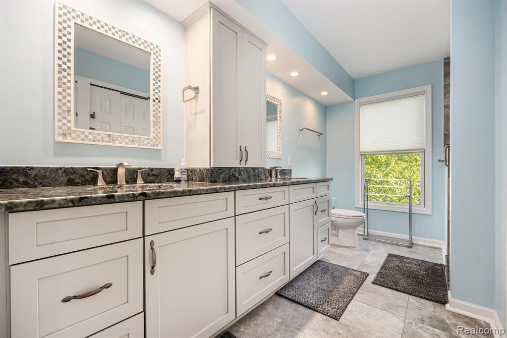 5686 Cherry Lane, West Bloomfield, MI 48324 — Photo 26