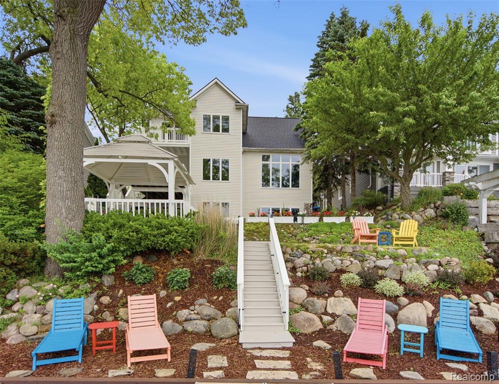 12224 Mantawauka Drive, Fenton, MI 48430 — Photo 57