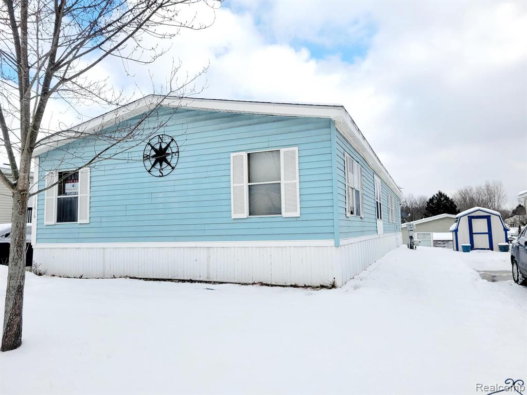 11616 Heron Bay Drive, Fenton, MI 48430 — Photo 24