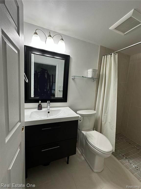 410 Willow Grove Lane, Rochester Hills, MI 48307 — Photo 32
