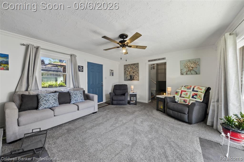 373 Tilmor Drive, Waterford, MI 48328 — Photo 31