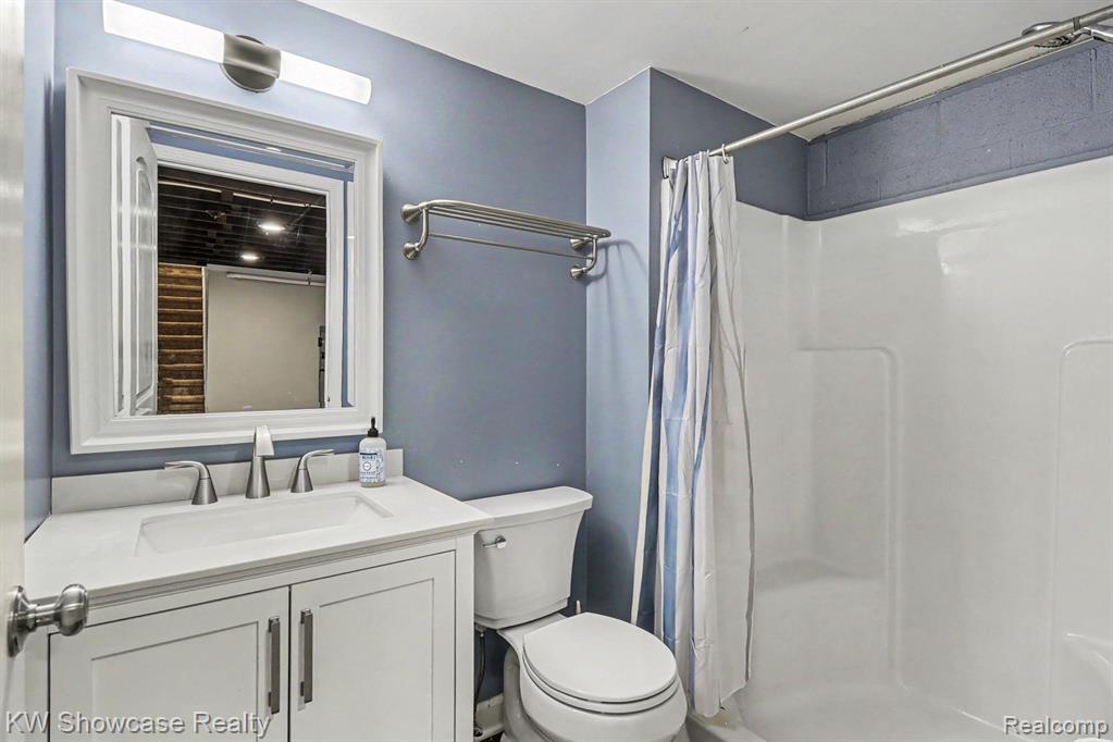 2572 Ridge Road, White Lake, MI 48383 — Photo 22