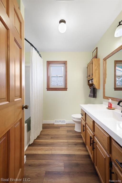 8029 WOODHALL Road, Birch Run, MI 48415 — Photo 11