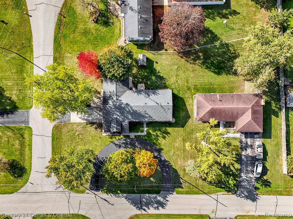 6934 COLONIAL Drive, Tecumseh, MI 49286 — Photo 22