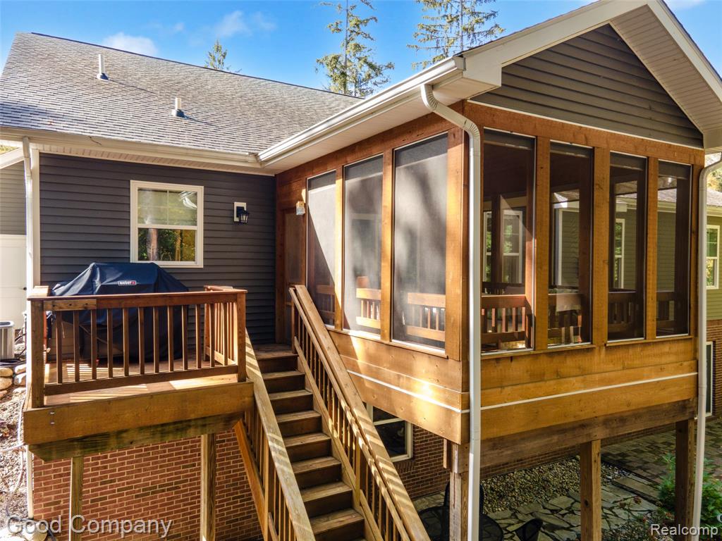 8726 Sunrise Mist Drive, Pinckney, MI 48169 — Photo 51