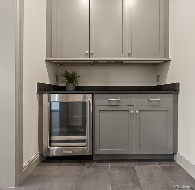 3824 Poppleton Court, Troy, MI 48084 — Photo 16