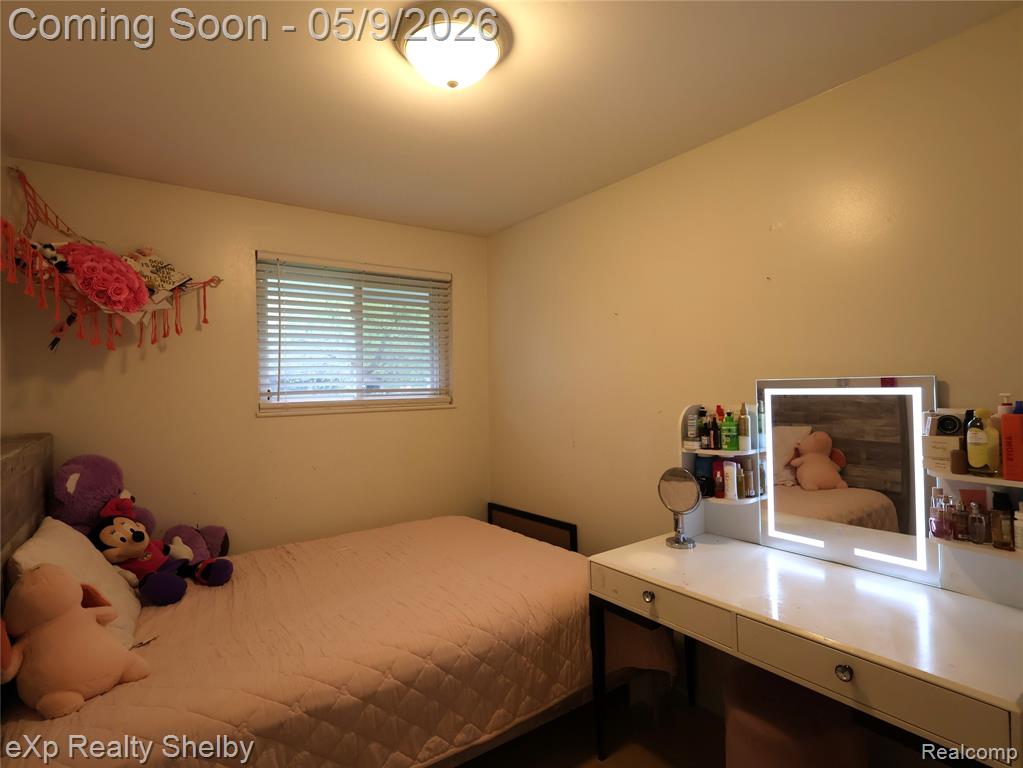 719 Sheryl Drive, Waterford, MI 48328 — Photo 8