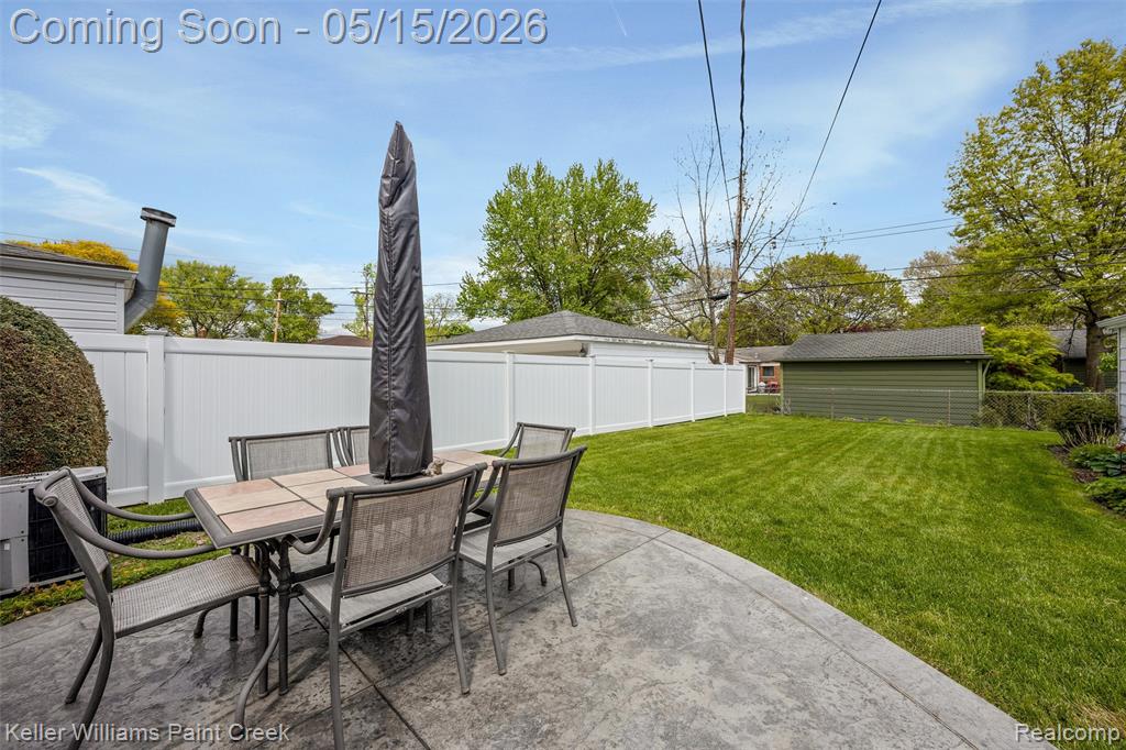 410 N Batchewana Street, Clawson, MI — Photo 26