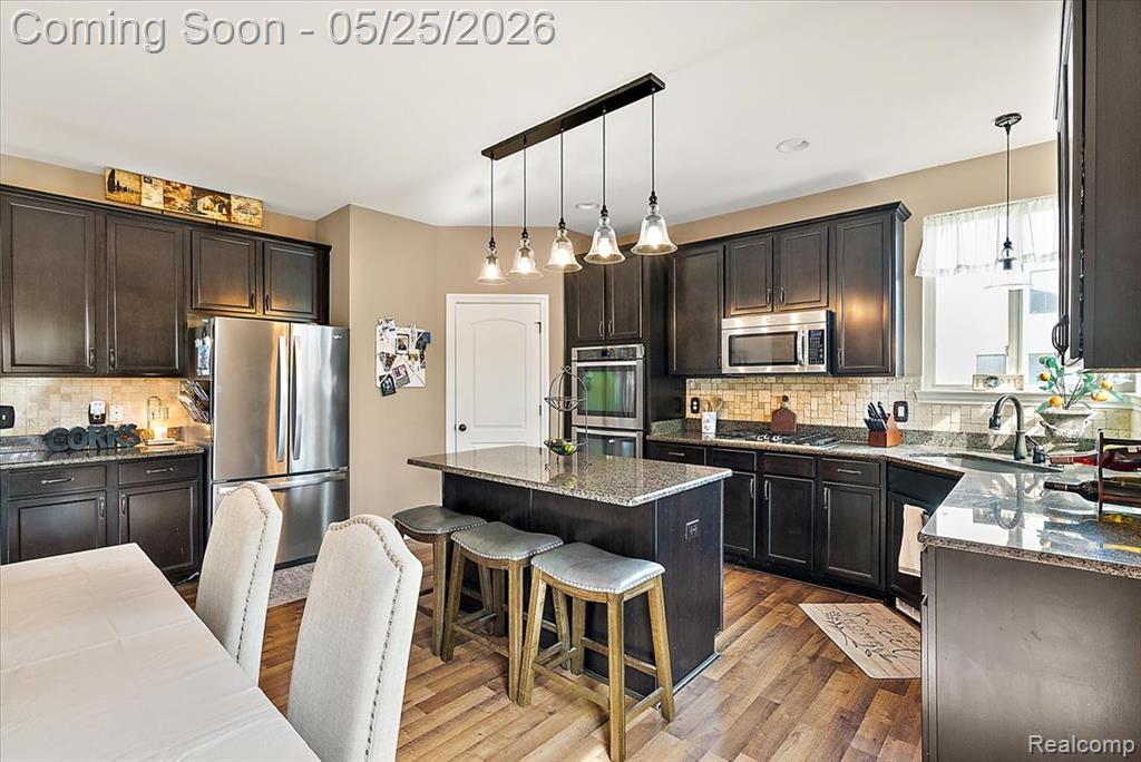 695 Dennison Court, Oakland, MI — Photo 15