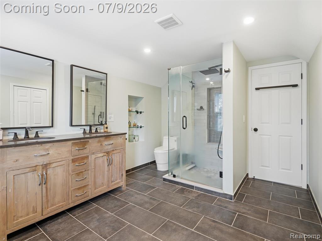 622 N Rembrandt Avenue, Royal Oak, MI 48067 — Photo 12