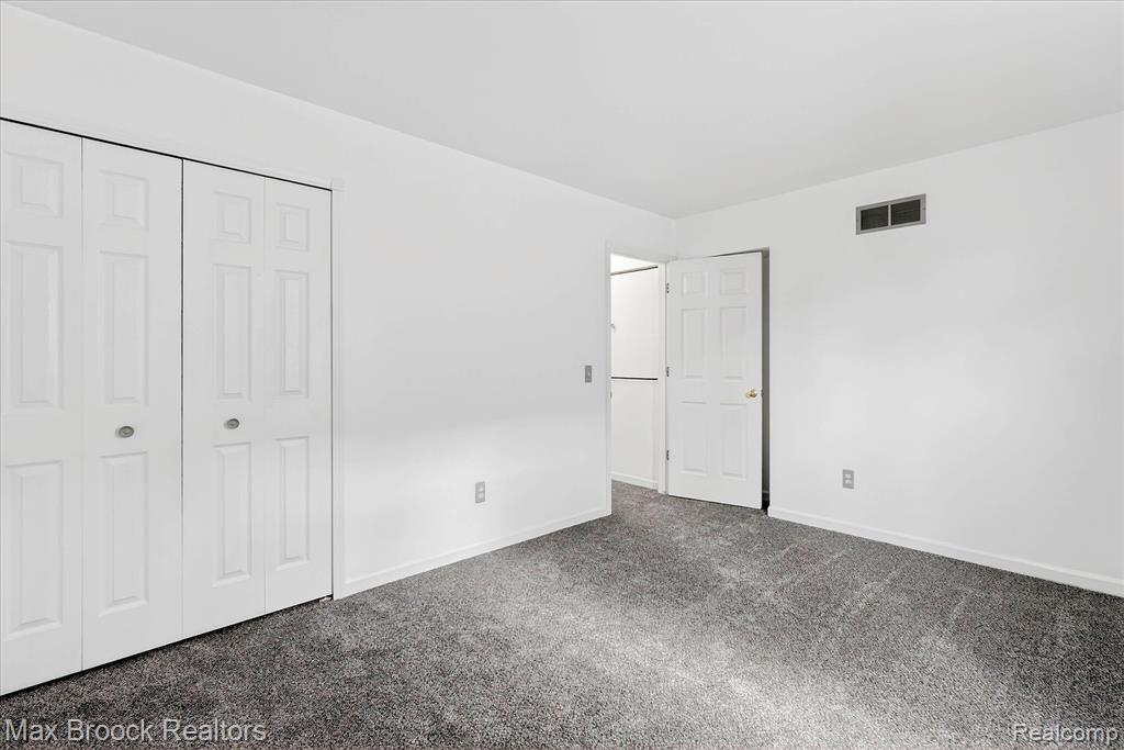 5001 Sylvanview Drive, Clarkston, MI 48348 — Photo 27