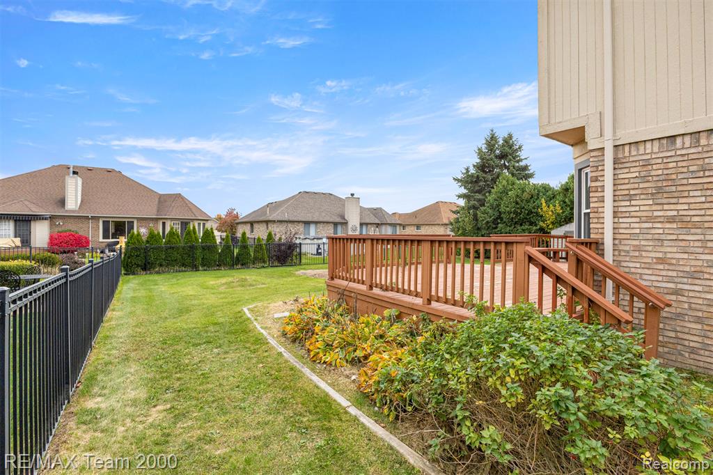 51336 Pinewood Drive, Macomb, MI 48042 — Photo 44