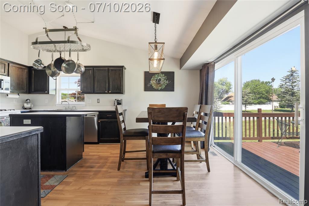 5275 E Maple Avenue, Grand Blanc, MI 48439 — Photo 33