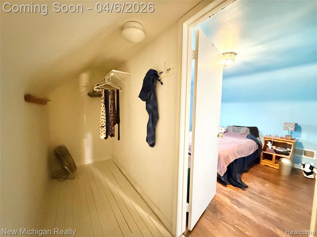 1224 W Bristol Road, Flint, MI 48507 — Photo 23