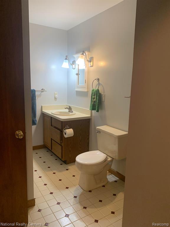 860 BALD EAGLE LAKE Road, Ortonville, MI 48462 — Photo 14