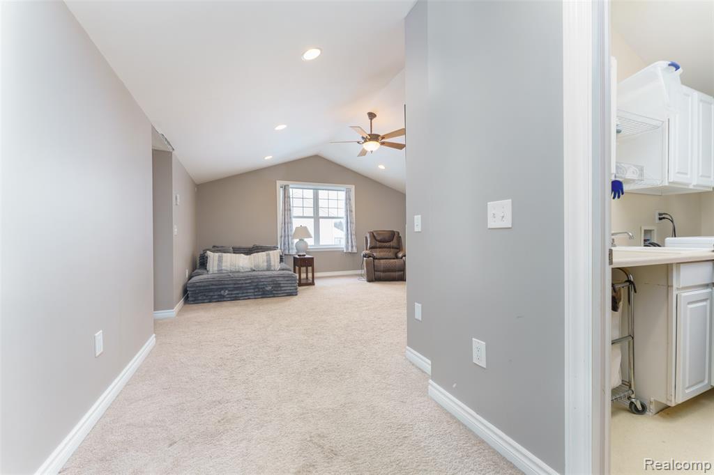 4695 Emerald Valley Loop, Fowlerville, MI 48836 — Photo 28