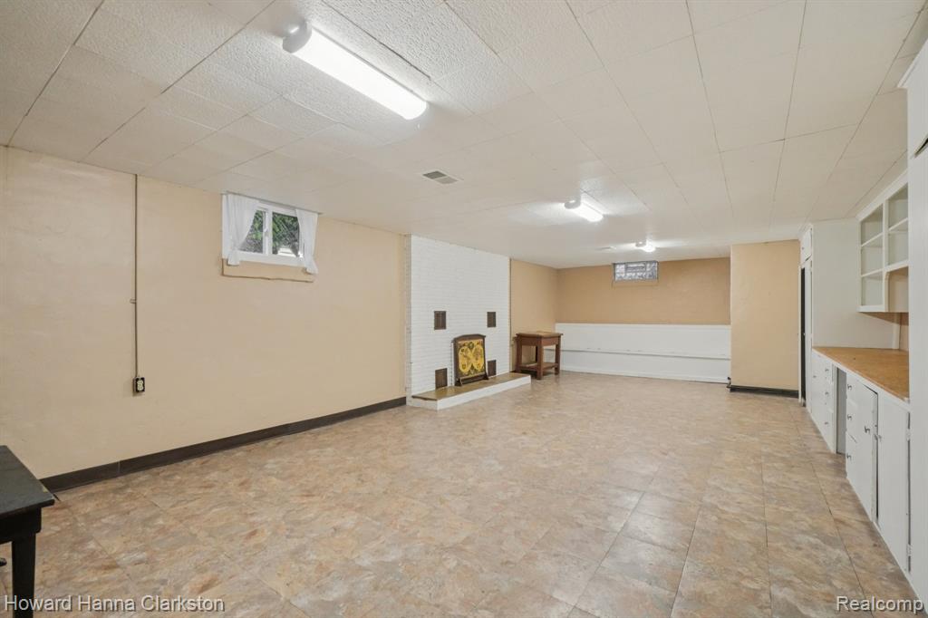 5506 Cruse Avenue, Waterford, MI 48327 — Photo 25