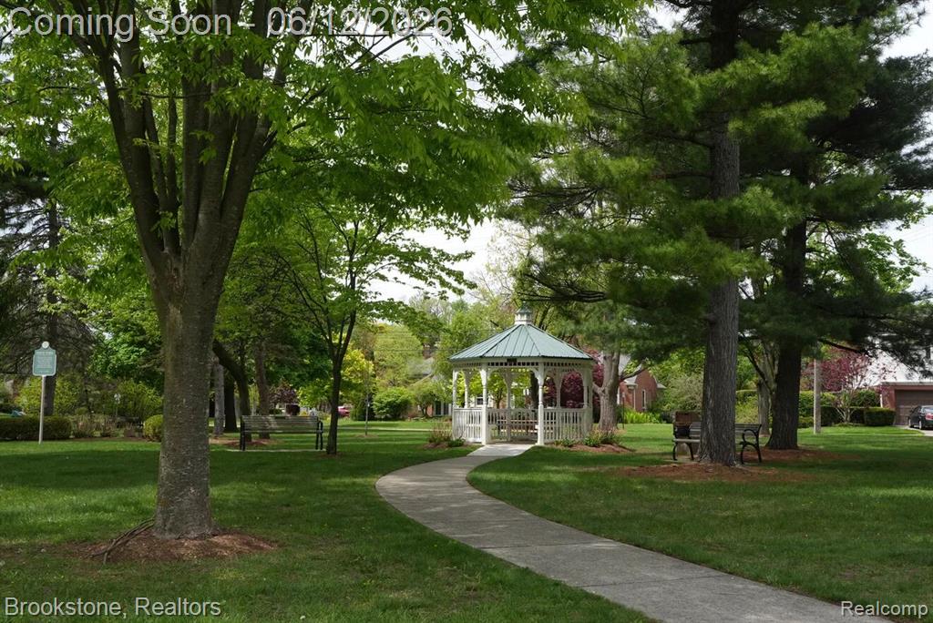 8926 Lincoln Drive, Huntington Woods, MI — Photo 60