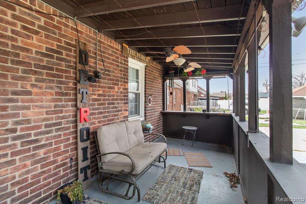 944 NEW YORK Avenue, Lincoln Park, MI 48146 — Photo 26