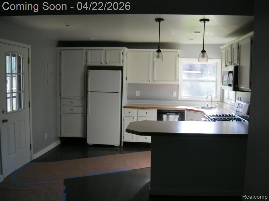 4916 Hillock, Highland, MI 48356 — Photo 10