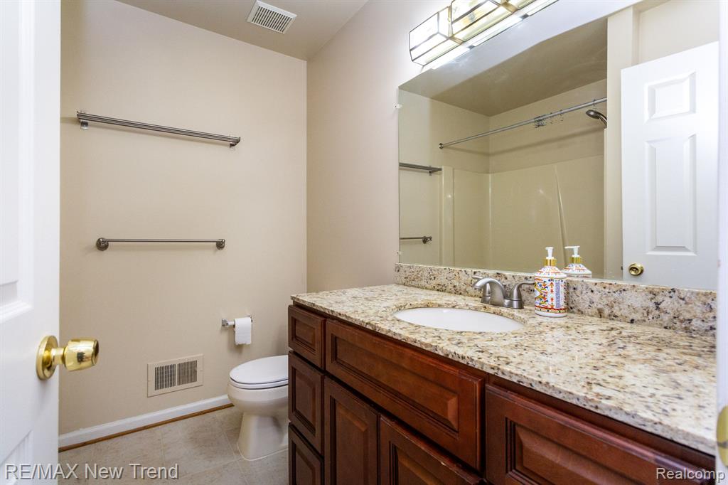 24486 RIVERVIEW Lane, Novi, MI — Photo 23
