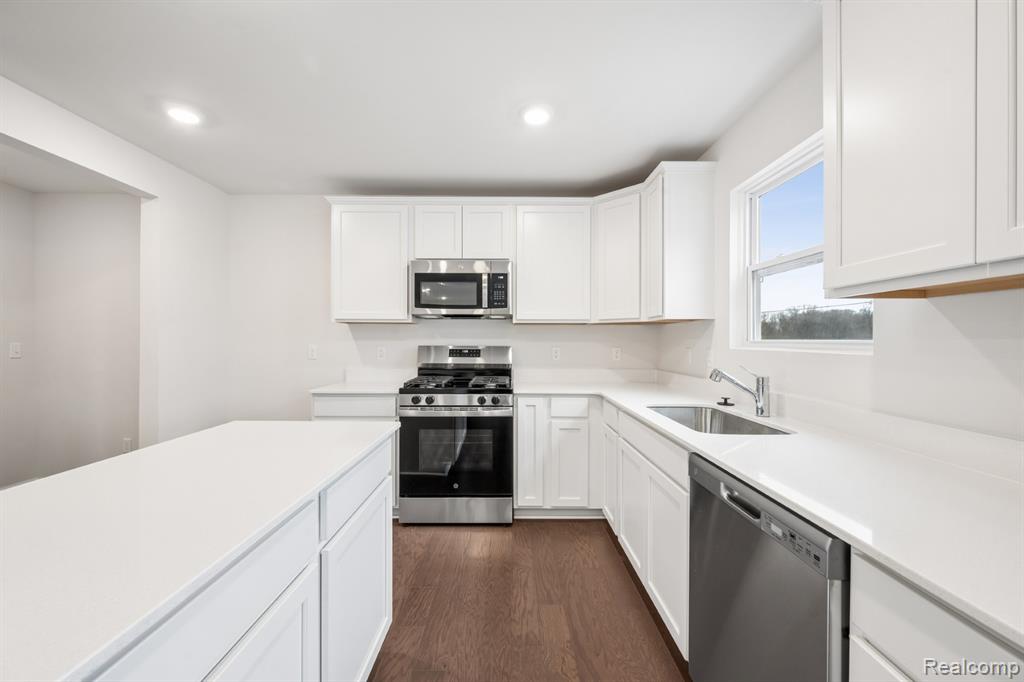 34427 Starling, Chesterfield, MI 48047 — Photo 5