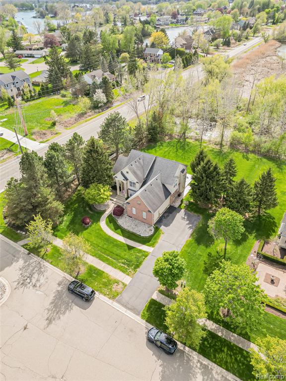 5221 Sandlewood Drive, Commerce Twp, MI 48382 — Photo 76