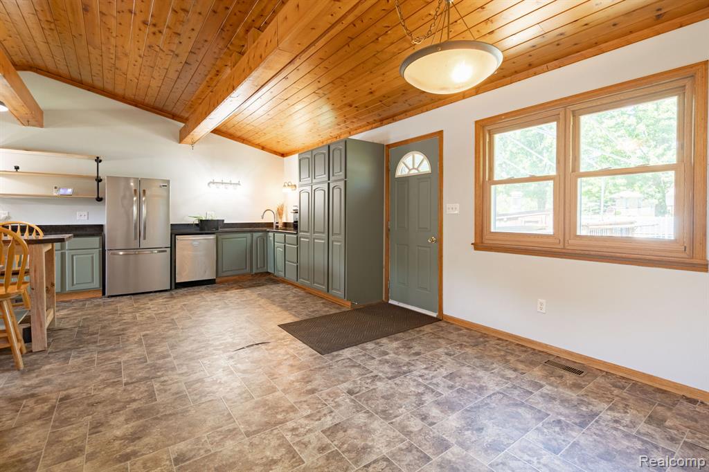 4069 Loch Drive, Highland, MI — Photo 8