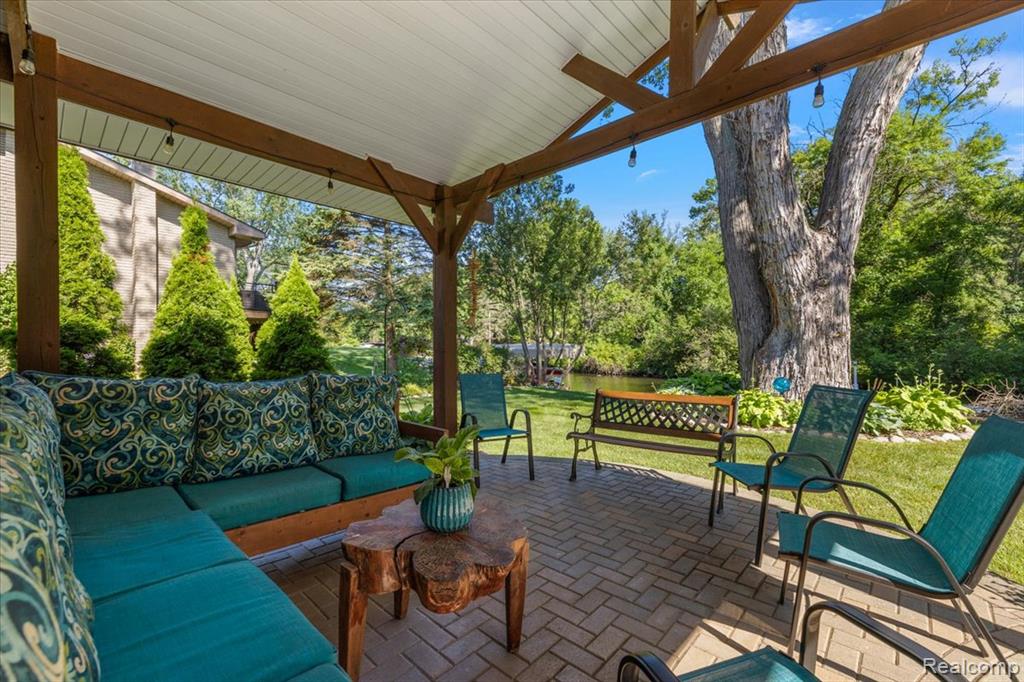9050 Marilyn Terrace, Commerce Twp, MI 48382 — Photo 57