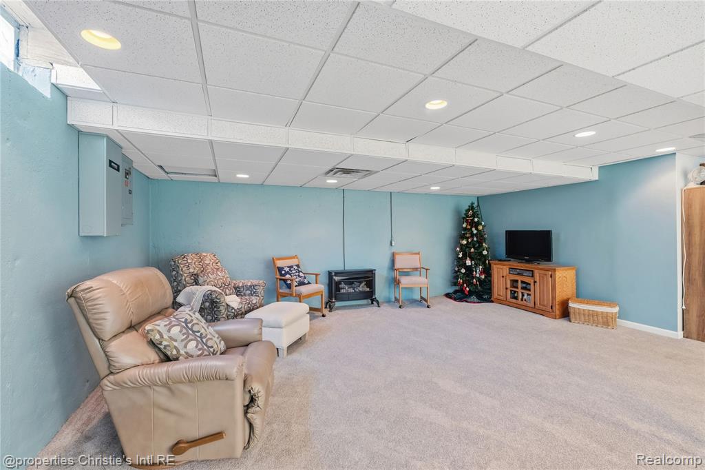 39780 Southpointe Avenue, Harrison Township, MI — Photo 26