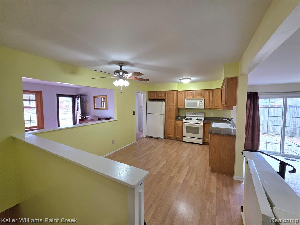 39760 VALIANT Drive, Sterling Heights, MI 48313 — Photo 2