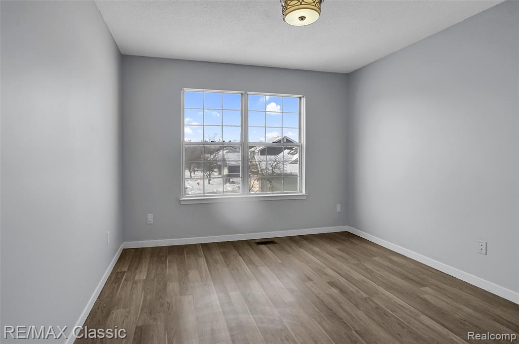 41498 Cornell Drive, Novi, MI — Photo 25