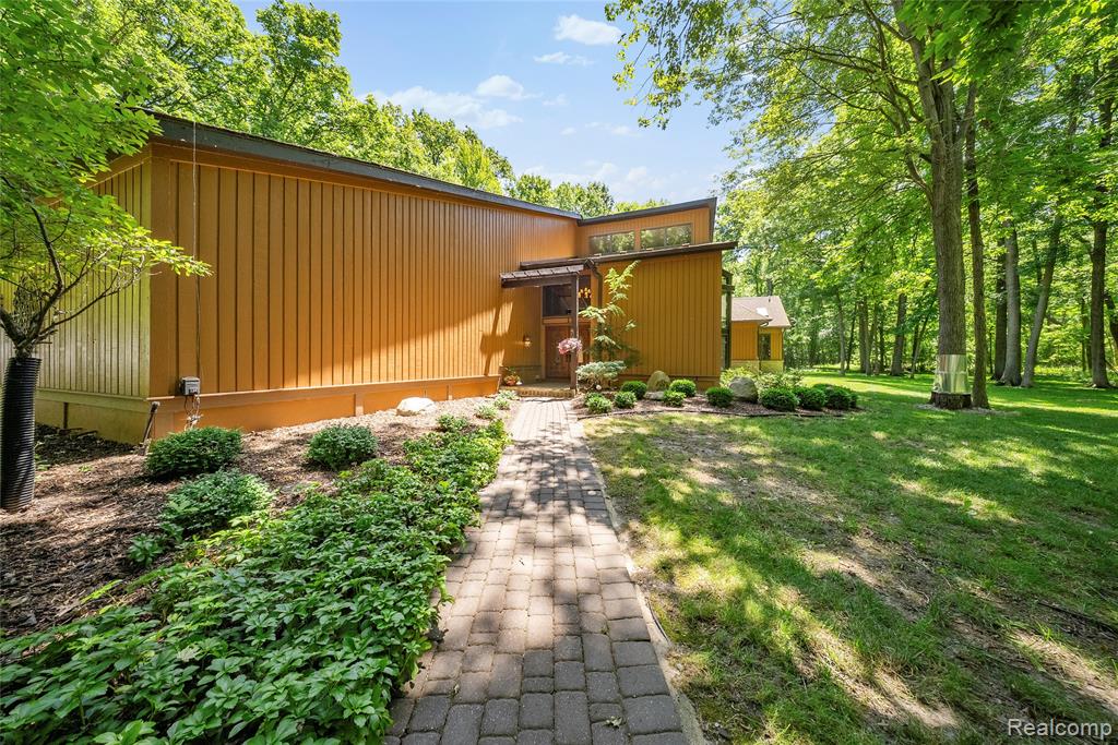 8931 Bridge Road, Grosse Ile, MI 48138 — Photo 49