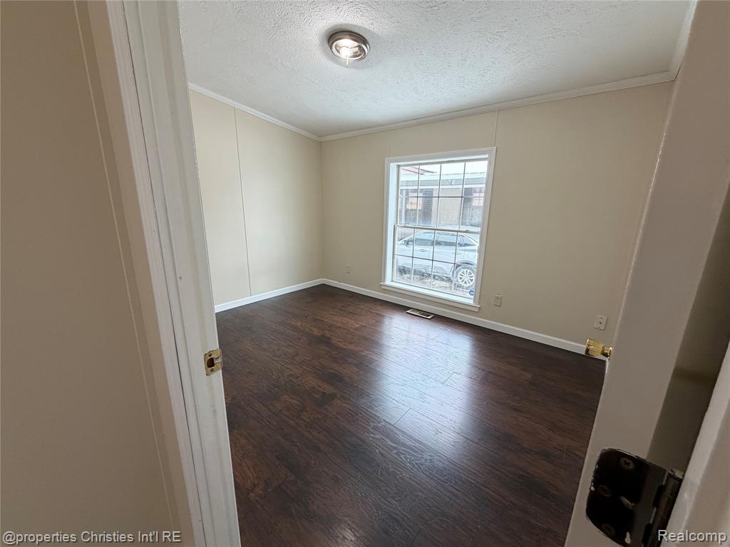 45869 Bonaventure Drive, Macomb, MI 48044 — Photo 16