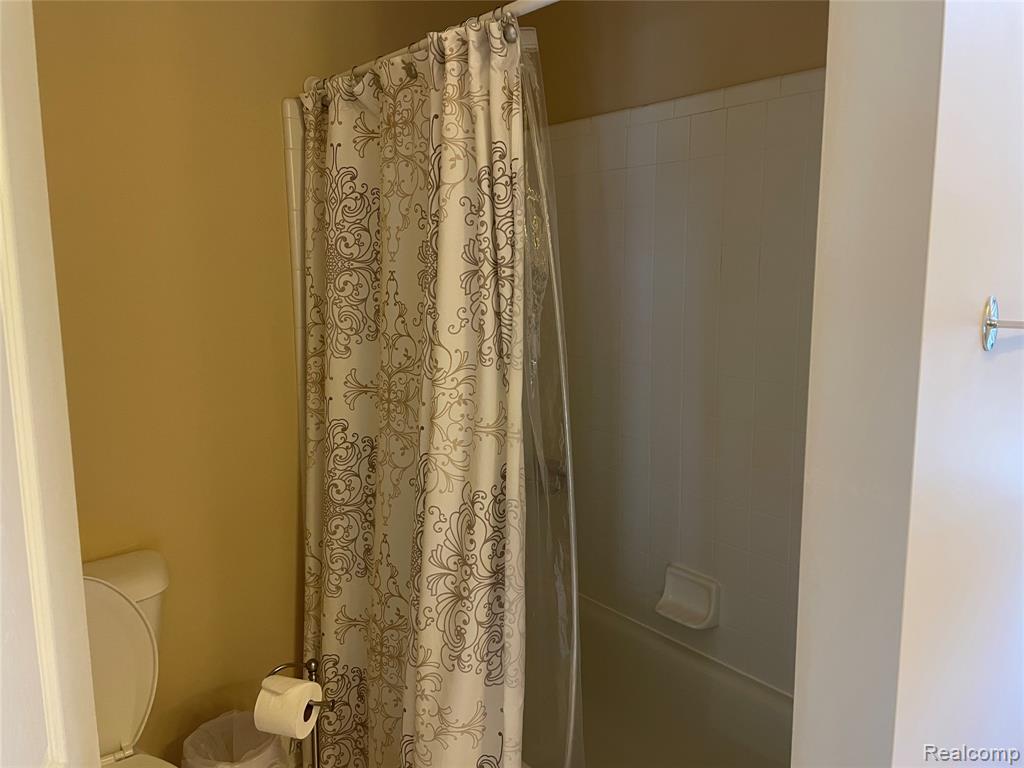 4765 Woodbine Circle S, West Bloomfield, MI 48323 — Photo 41