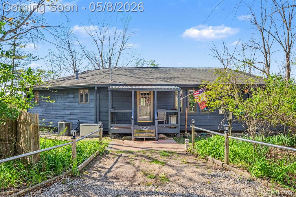 9277 Graytrax Road, Grand Blanc, MI 48439 — Photo 4