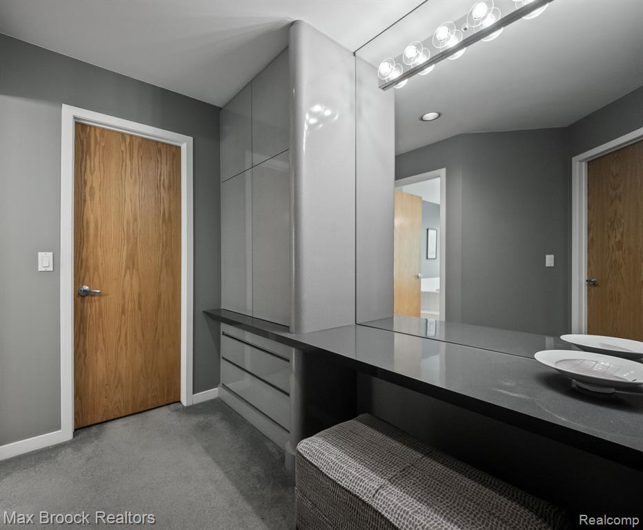 6224 Bromley Court, West Bloomfield, MI — Photo 31