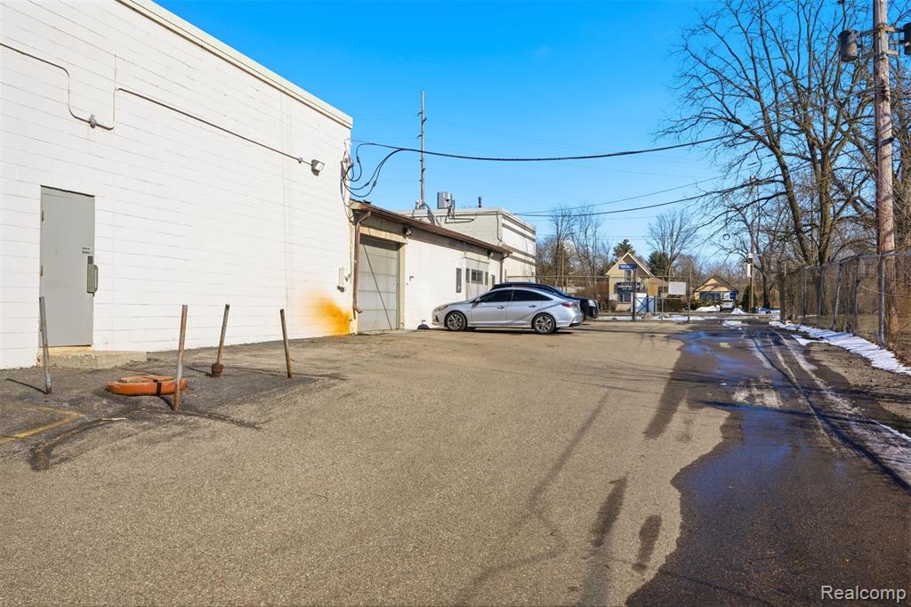 415 N Lafayette Street, South Lyon, MI 48178 — Photo 27