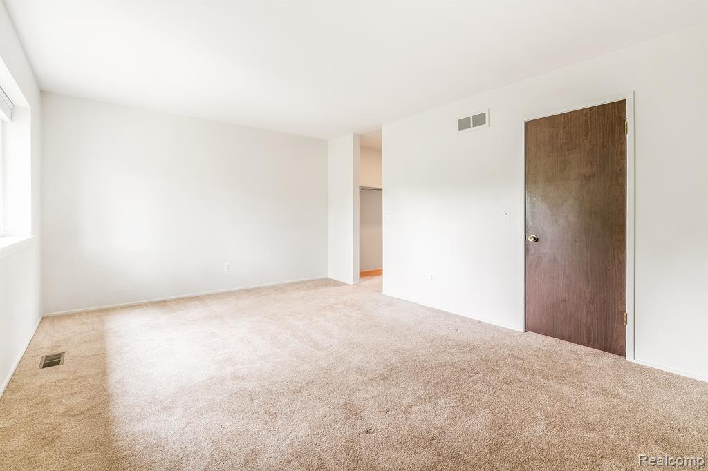 2109 PAULINE CT, Ann Arbor, MI 48103 — Photo 16