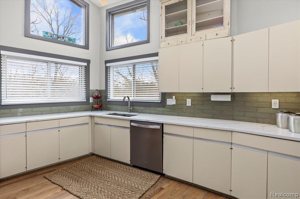 3965 Burnet Road, Commerce Twp, MI 48382 — Photo 18