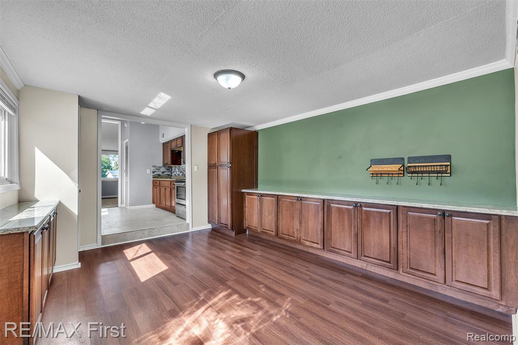 5052 Mary Sue Avenue, Clarkston, MI — Photo 9