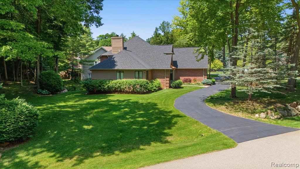 10005 Creekwood Trail, Davisburg, MI 48350 — Photo 73