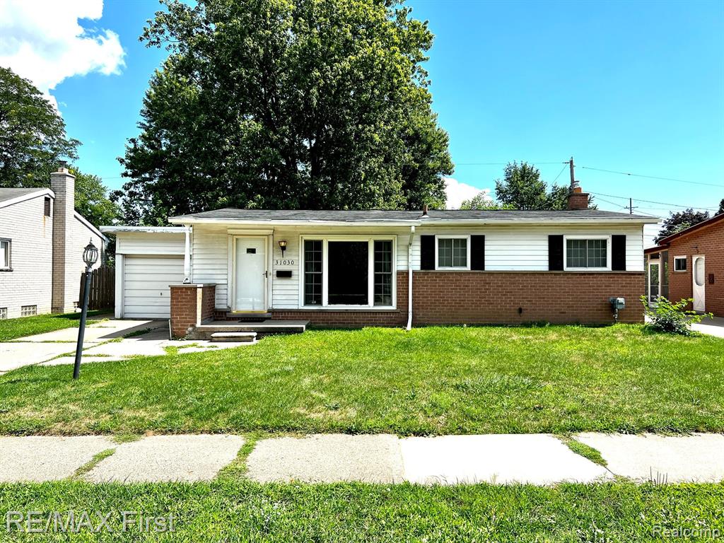 31030 E COUSINO Drive N, Warren, MI 48092 — Photo 2