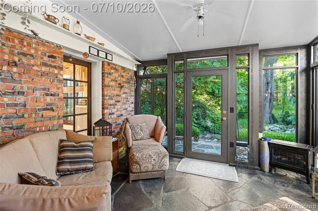 1117 South Drive, Flint, MI 48503 — Photo 2