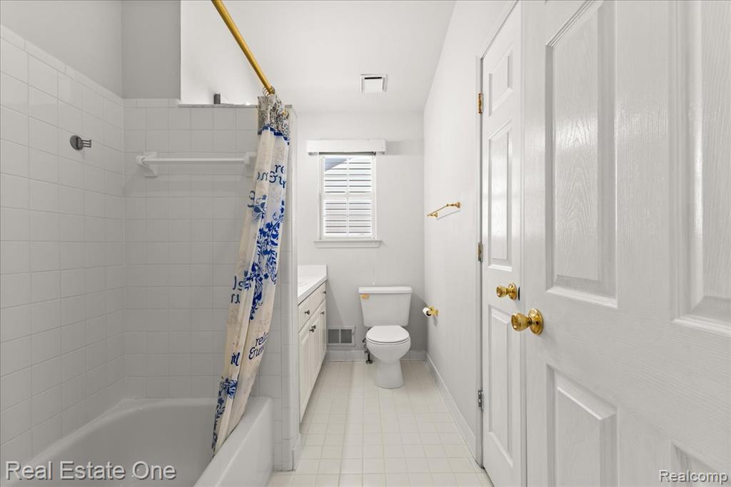 113 Algansee Drive, Troy, MI 48083 — Photo 22