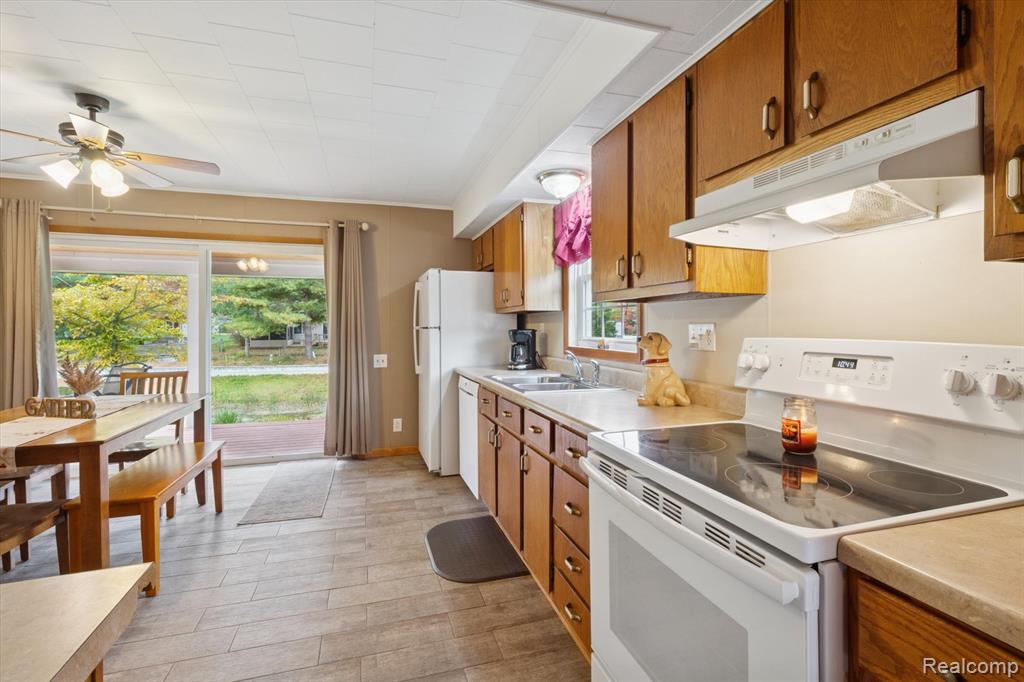 5266 S Pine Street, Beaverton, MI 48612 — Photo 38
