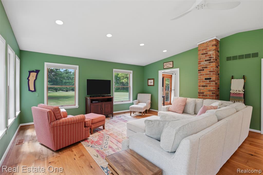 1765 Rowe Road, Milford, MI 48380 — Photo 25